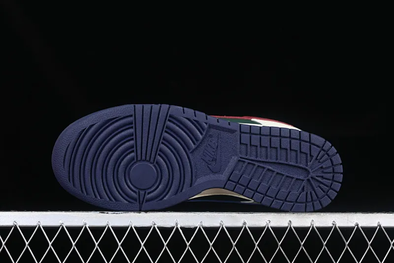 All categories Nk SB Dunk Series Nk SB Dunk Low low-top sneakers Nk SB Dunk Low "Gorge Green" SB low-top casual sneakers FV8106-361